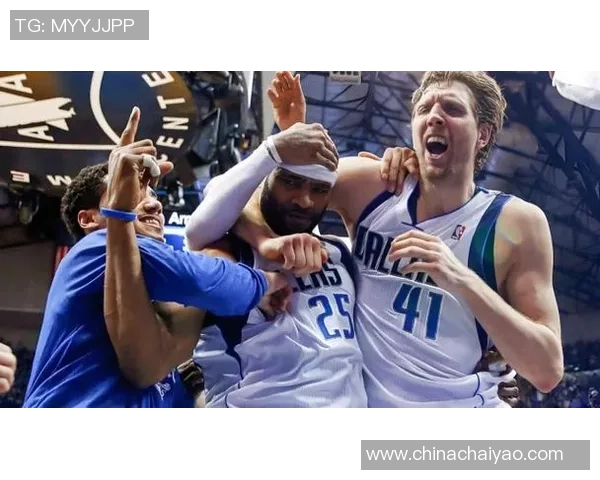 2014年小牛与马刺季后赛第三场精彩对决回顾与分析